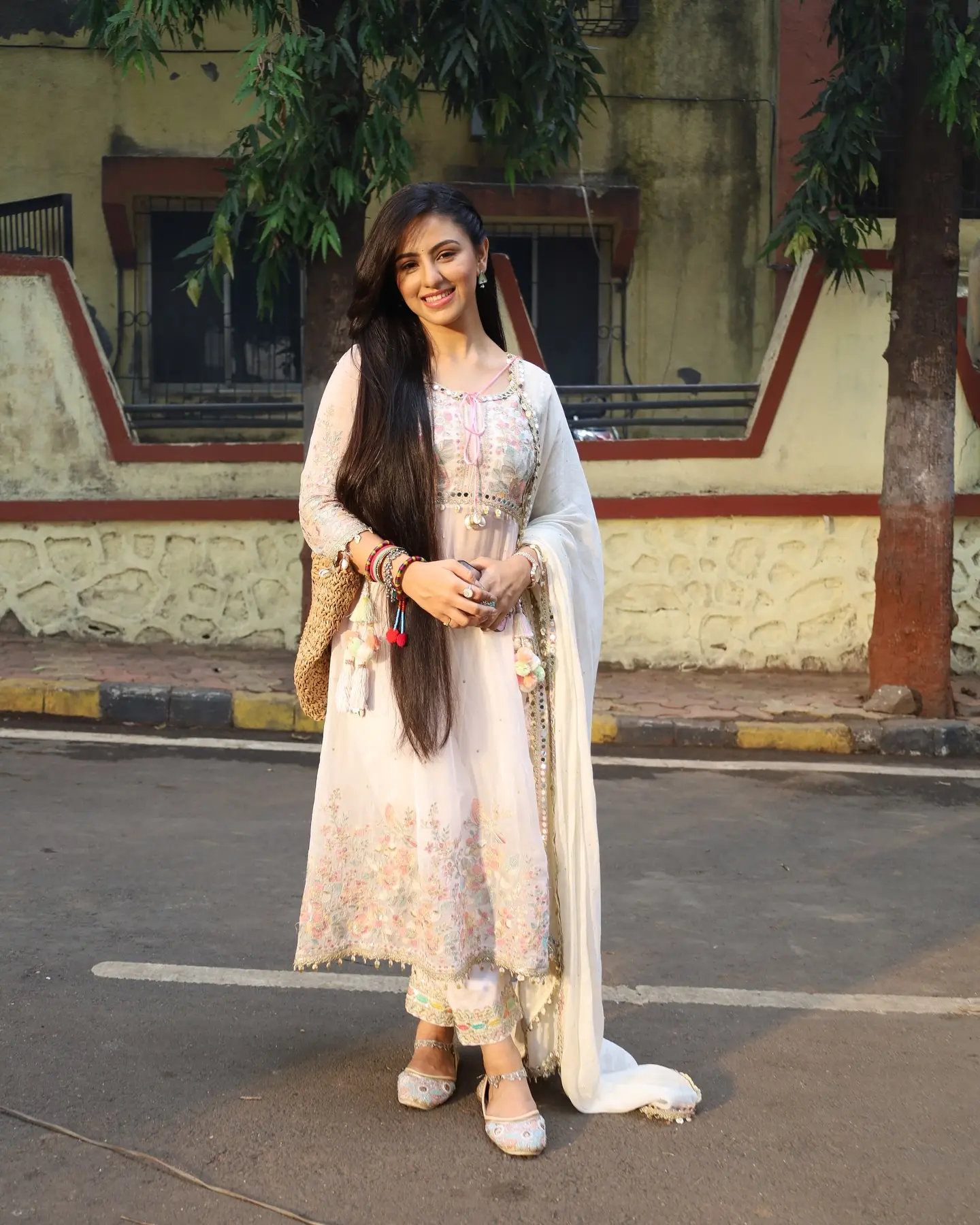 Isha’s Style Shines On Dangal TV