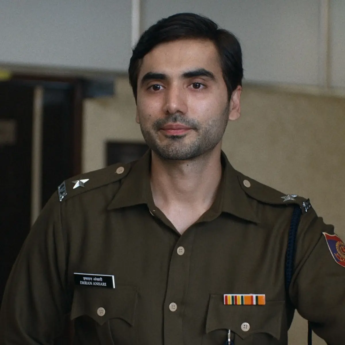Marking a five-year milestone, the actor shares his gratitude for art and vibrant bonds!!