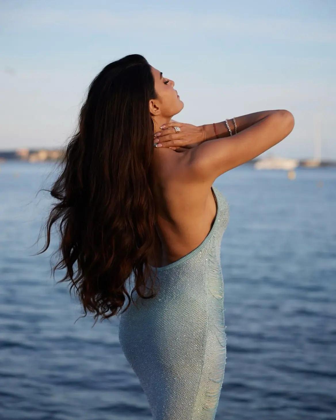 Jacqueliene Fernandez Stuns At Cannes