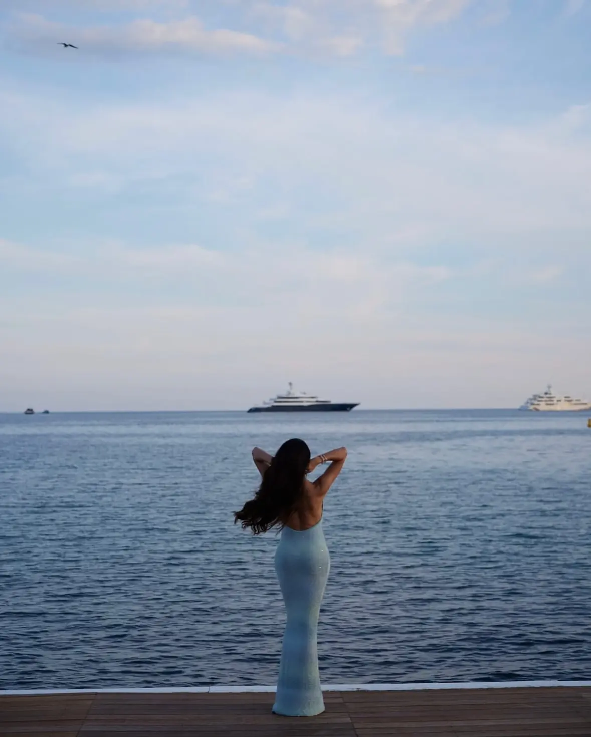 Jacqueliene Fernandez Stuns At Cannes