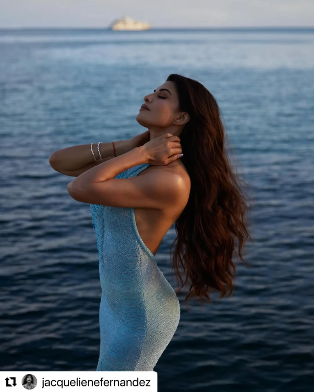 Jacqueline Fernandez Stuns In Bold Blue At IIFA