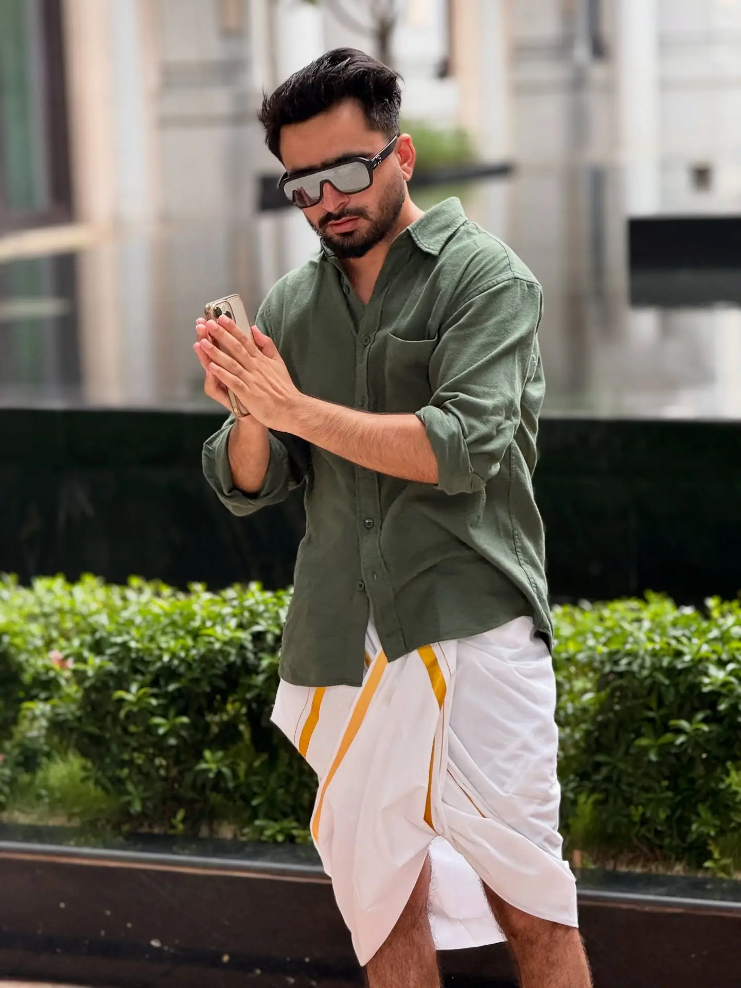 Jagjeet Sandhu Explores Vāḍakaṁ In Authentic Travel Moment