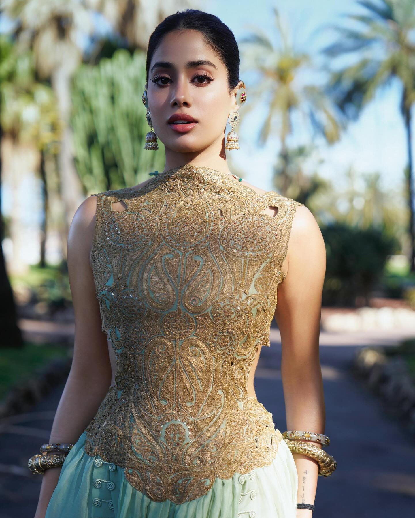 Janhvi Kapoor Dazzles at Homebound Premiere