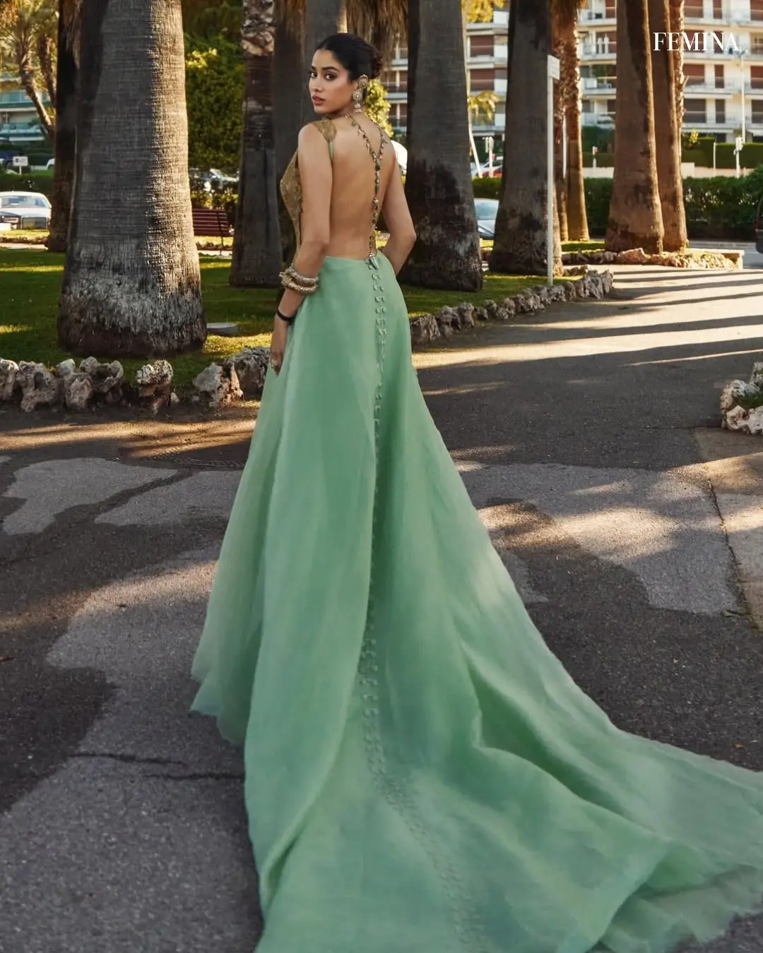 Janhvi Kapoor Shines at Cannes in Custom Couture