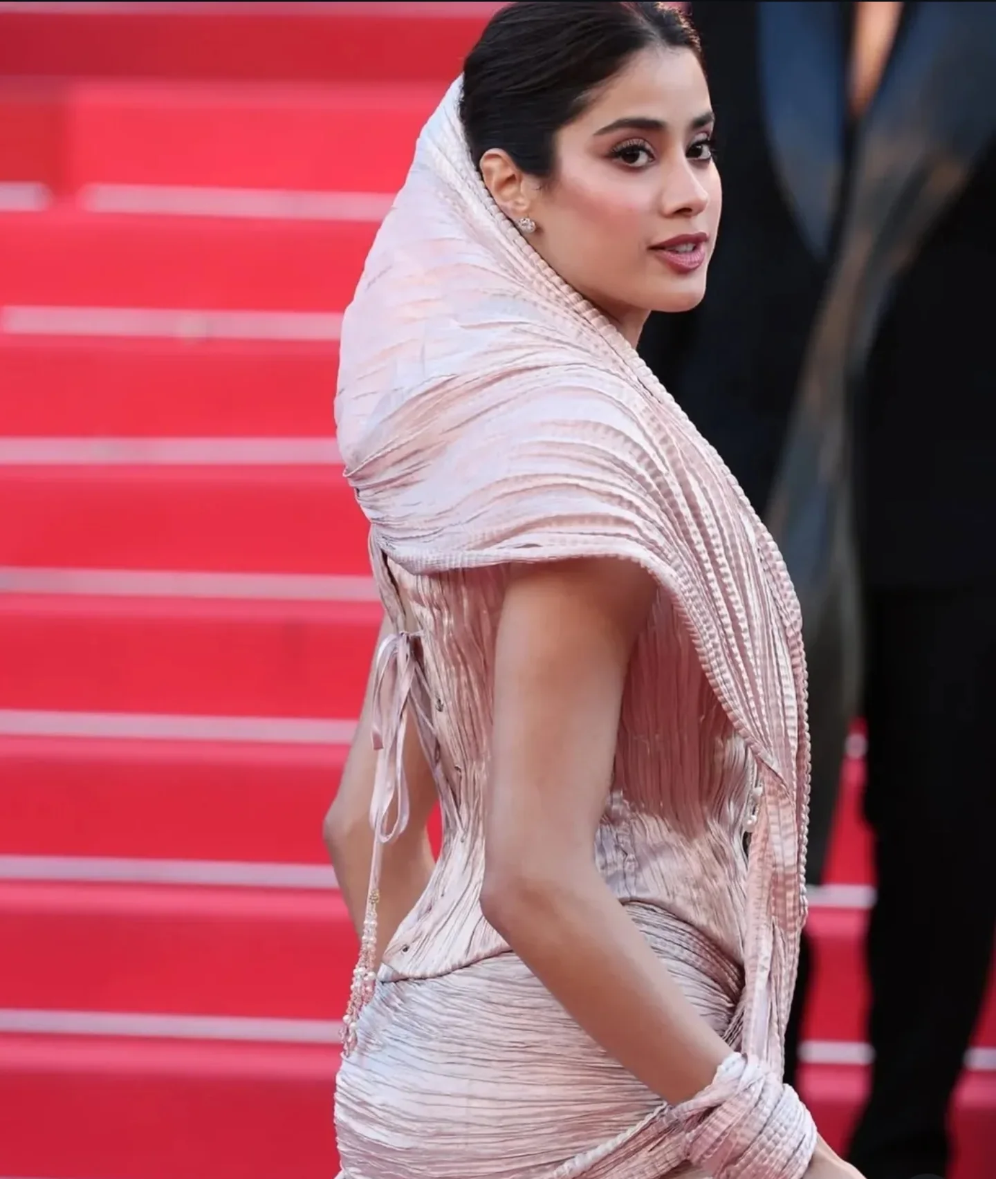 Janhvi Kapoor Shines at Cannes