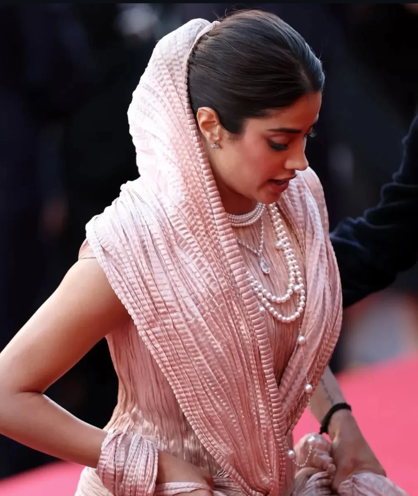 Janhvi Kapoor Shines at Cannes