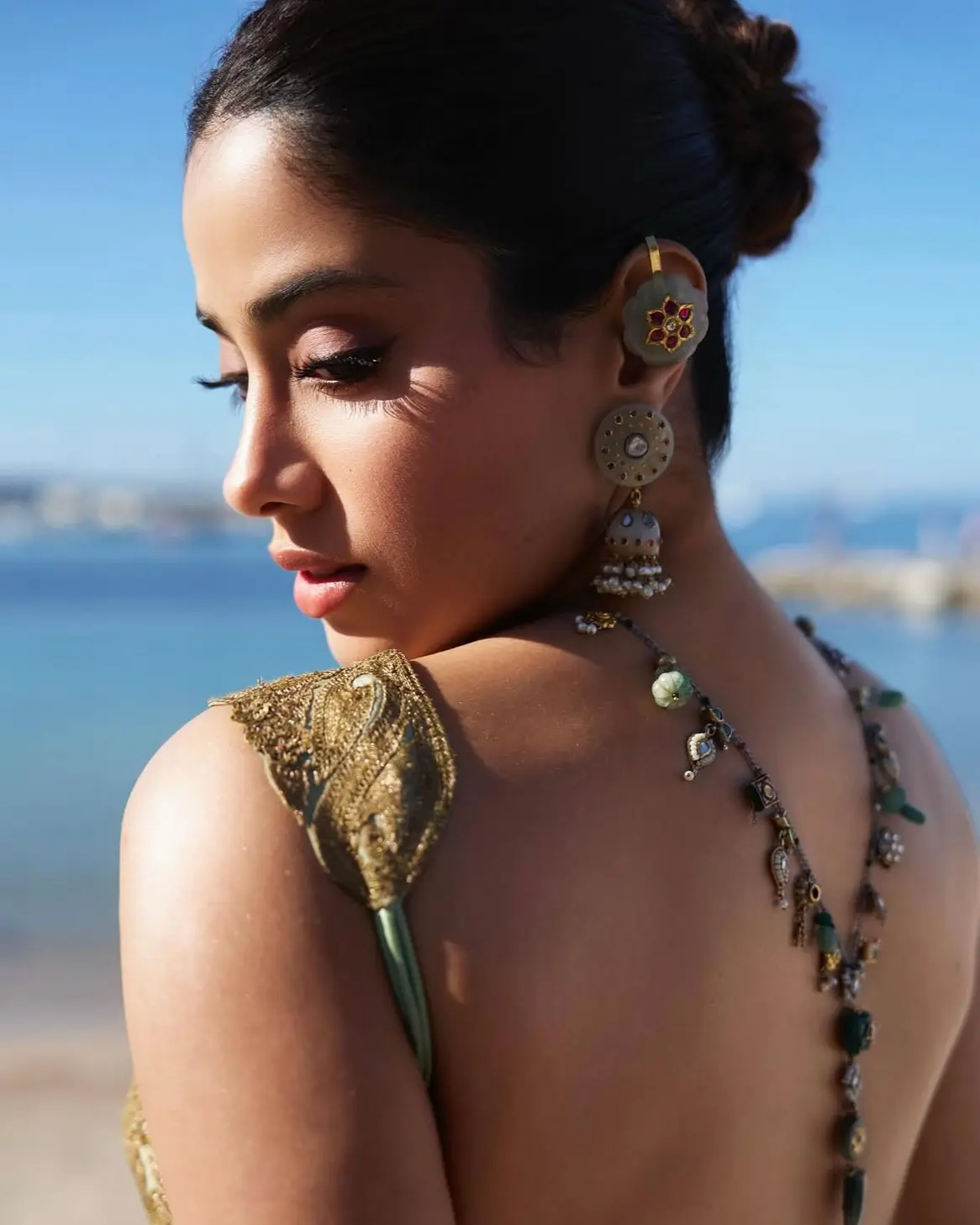 Janhvi Kapoor Stuns In Custom Anamika Khanna Look