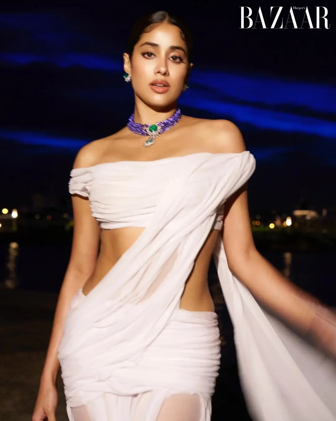 Janhvi Kapoor Stuns in Dripping Saree