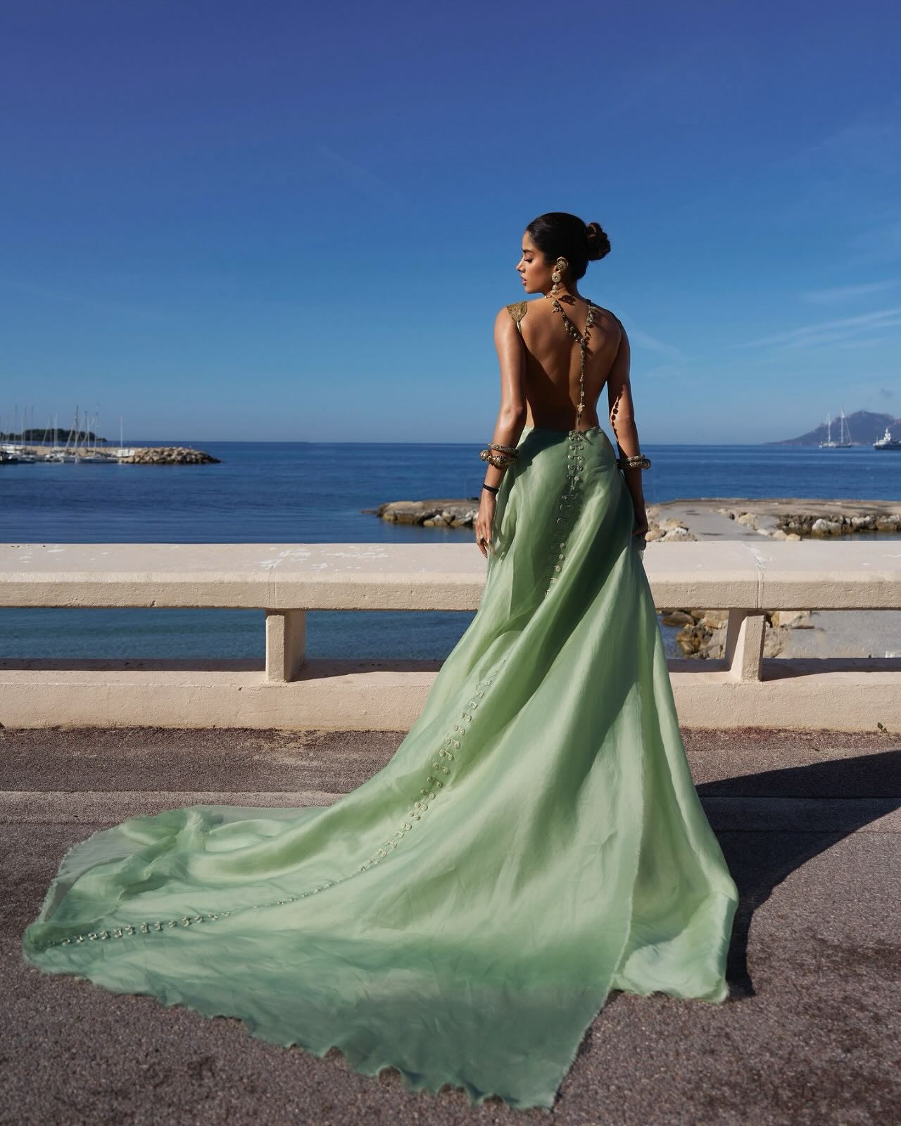 Janhvi Kapoor Stuns In Pistachio Gold Gown