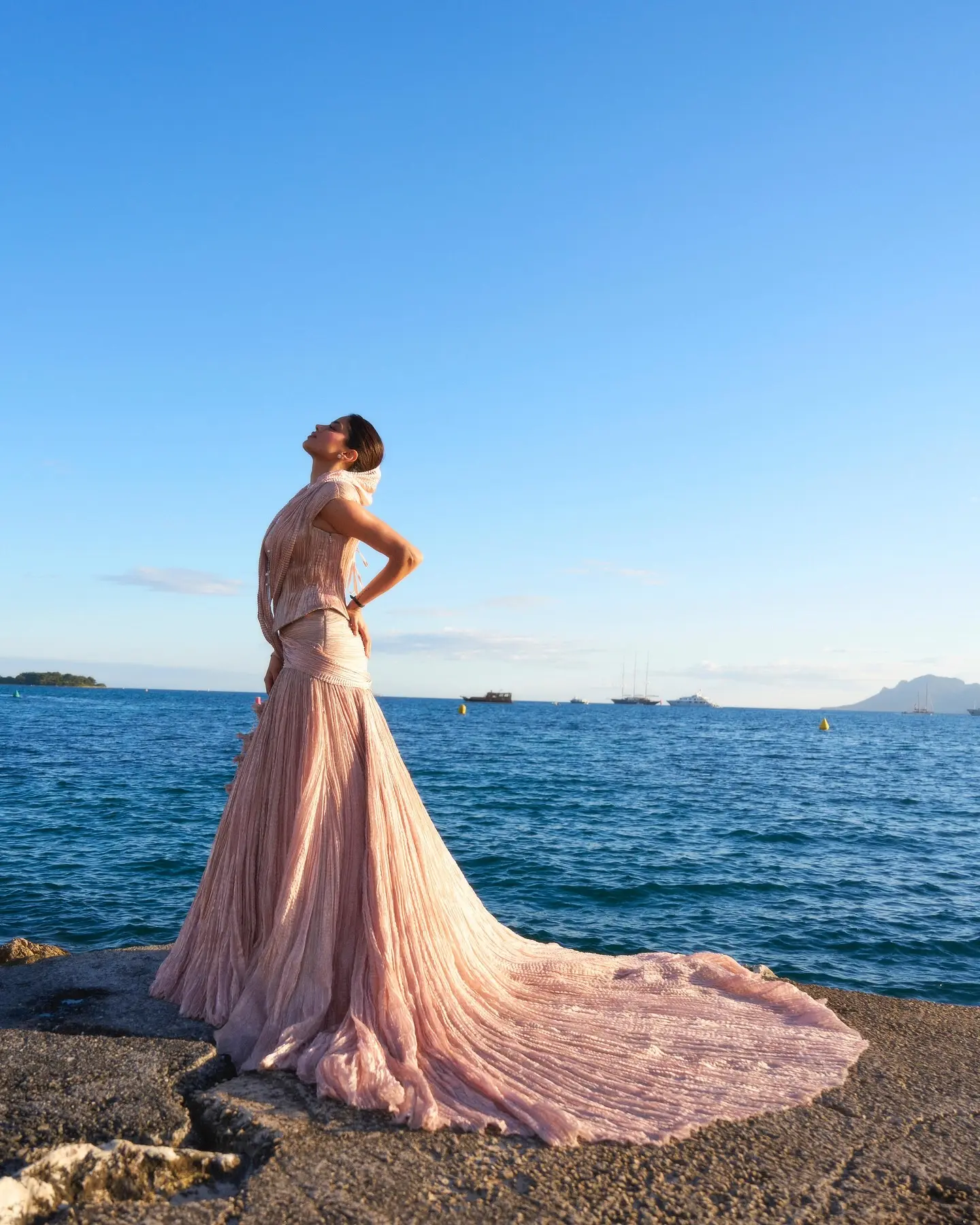 Janhvi Kapoor’s Cannes Look Debuts