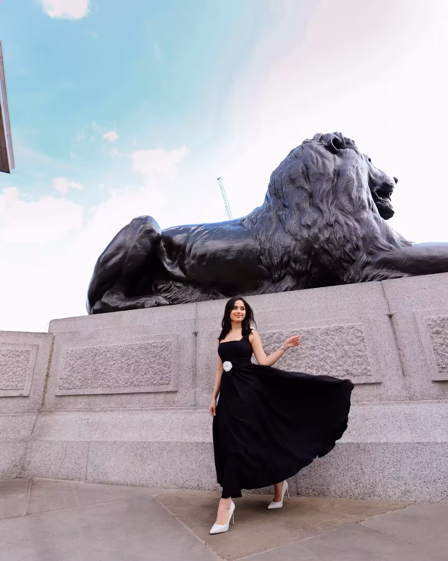 Jannat Zubair Rahmani Stuns In 'HER' Photo