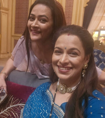 Jaswir Kaur Celebrates On Set Memories