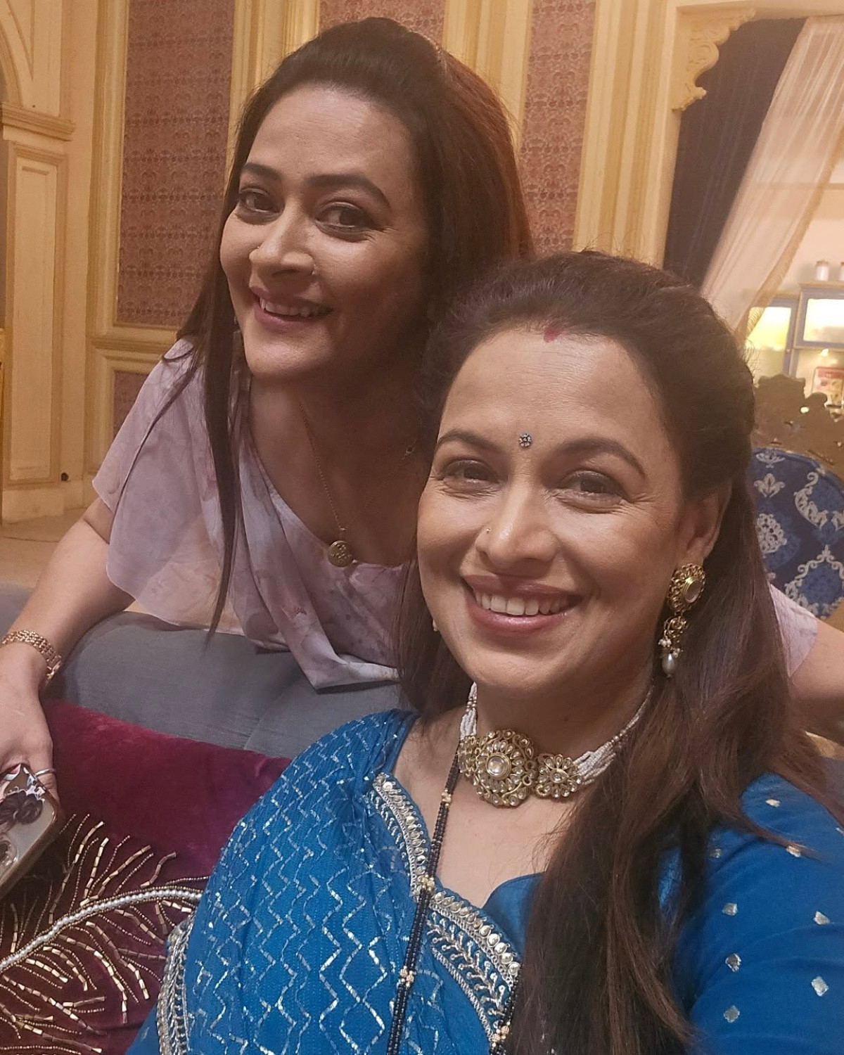Jaswir Kaur Celebrates On Set Memories Cherished behind-the-scenes moments: set life, deep friendship, pure joy captured always.
