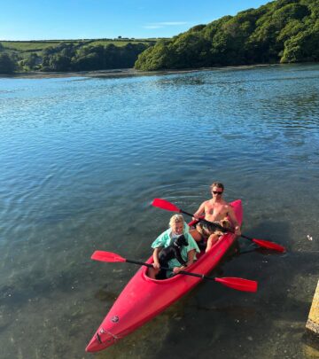 Celebrity actor Jeremy Irvine revels in serene coastal views and a week of pure relaxation.