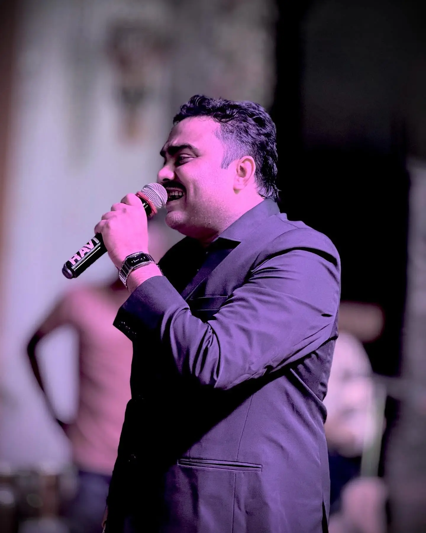 Jignesh Barot Electrifies Bharuch Night Stage