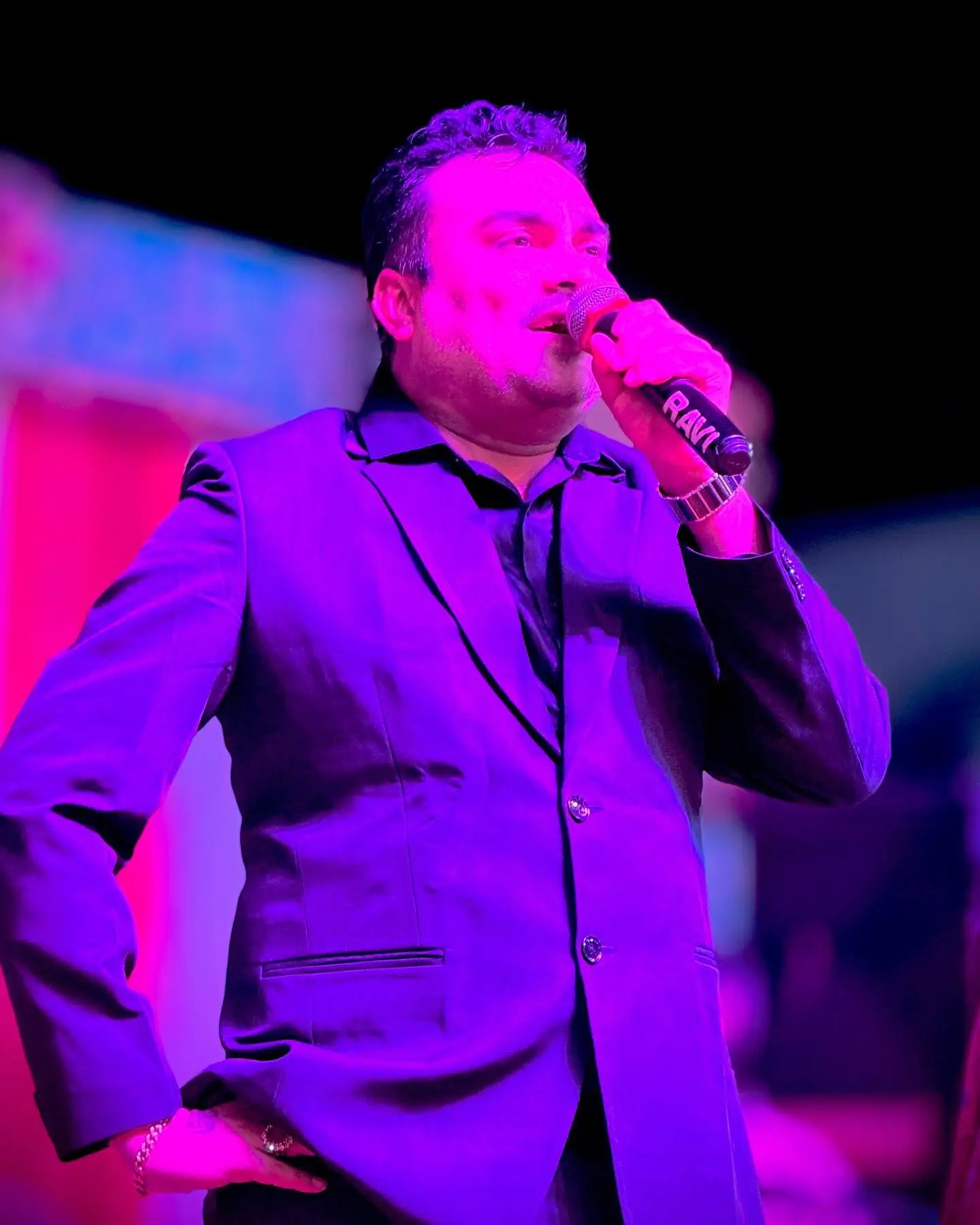 Jignesh Barot Electrifies Bharuch Night Stage