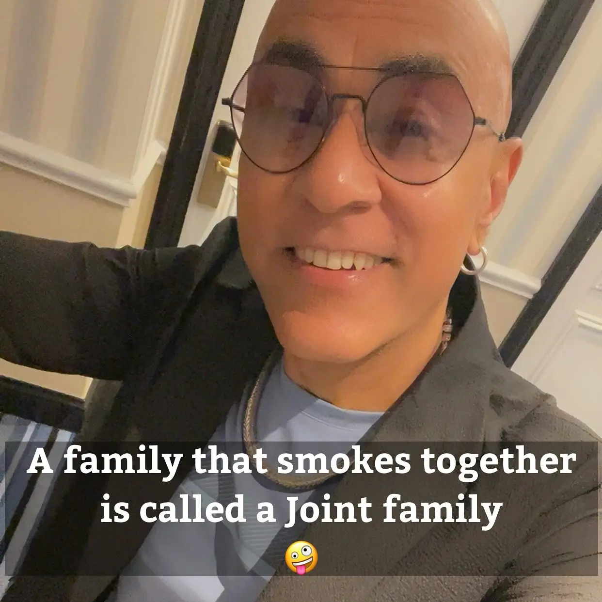 Joint Family Wisdom With Baba Sehgal Baba Sehgal's quirky wisdom on family ties blends humor with a smoking tradition. Indeed!