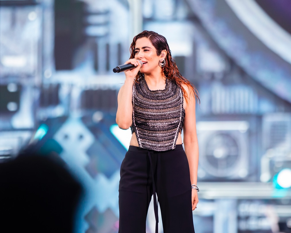 Jonita Gandhi Shines In A Glam Night Event