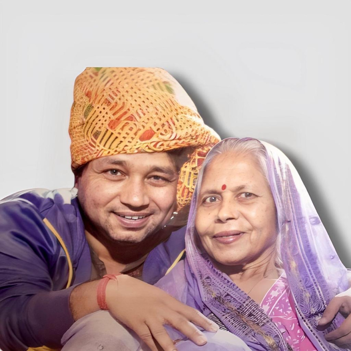 Kailash Kher pays heartfelt tribute to his mother, celebrating enduring love and roots!!!!