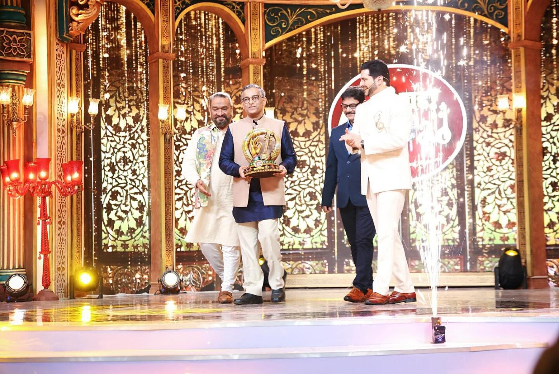 Karan Mehra Hosts India’s First Classical Music Reality Show Celebrating classical heritage on Doordarshan as a musical journey begins with pure passion.