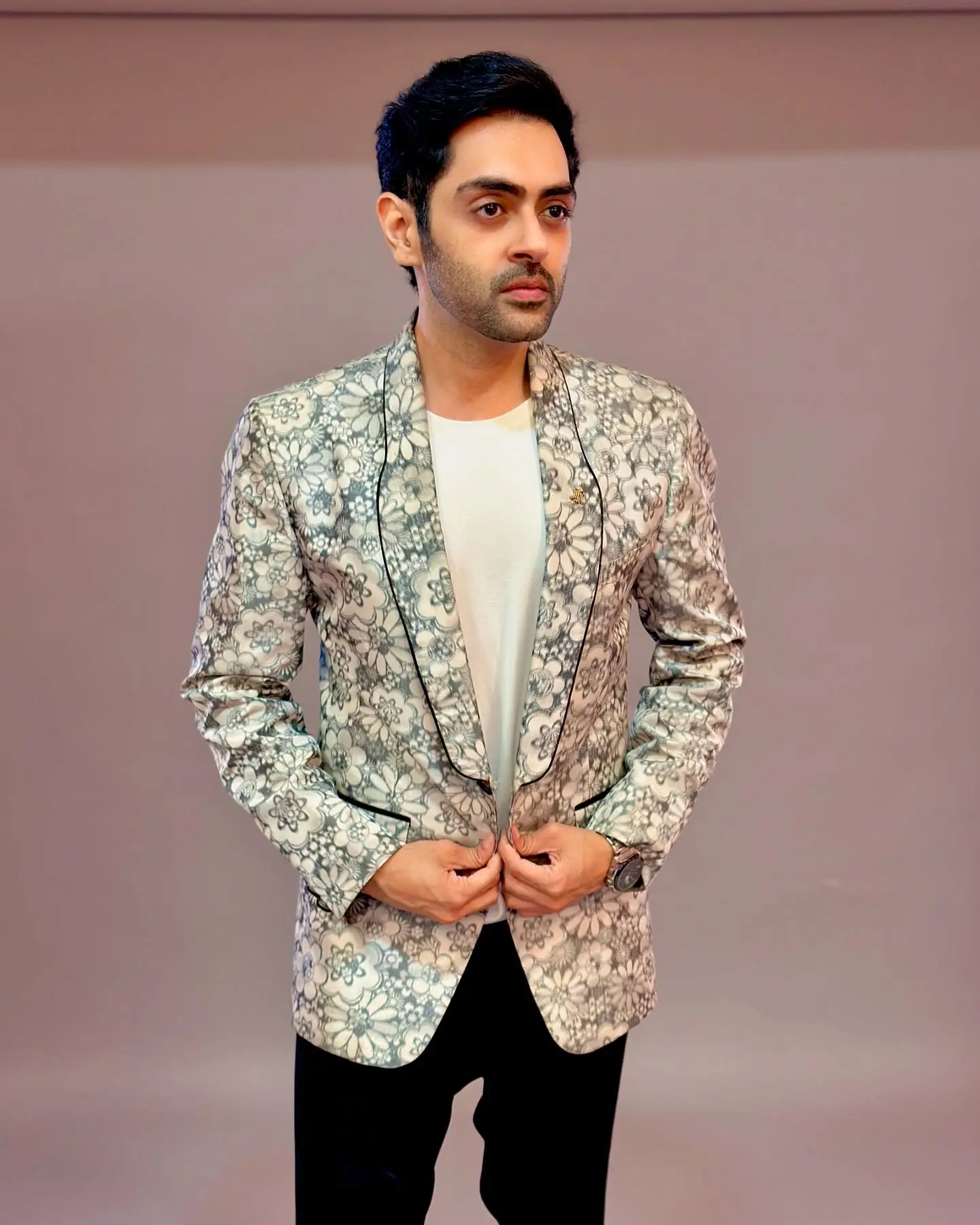 Karan Singh Chhabra Stuns in Floral Coat at Zee Event