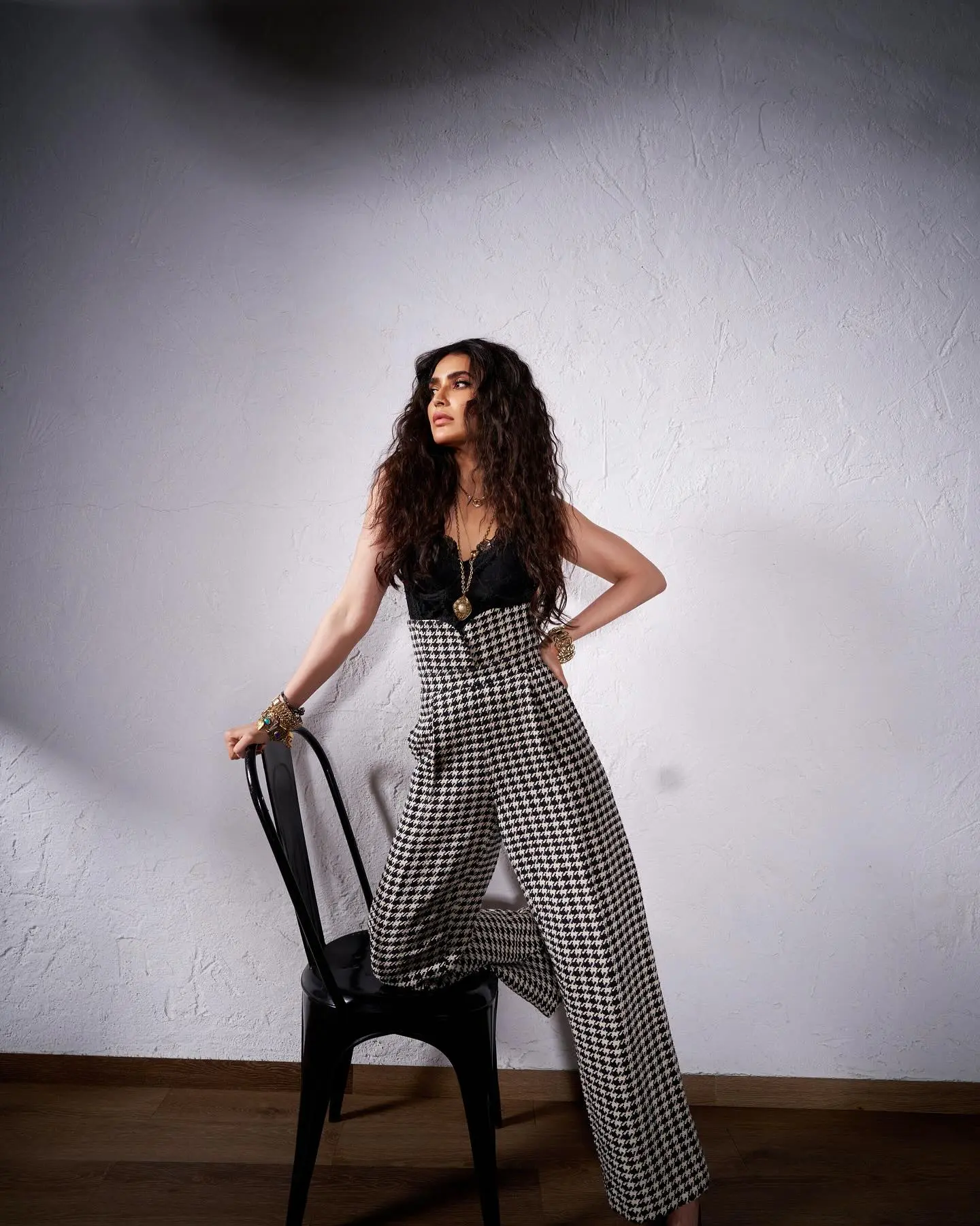 Karishma Tanna Stuns In Black And White Look