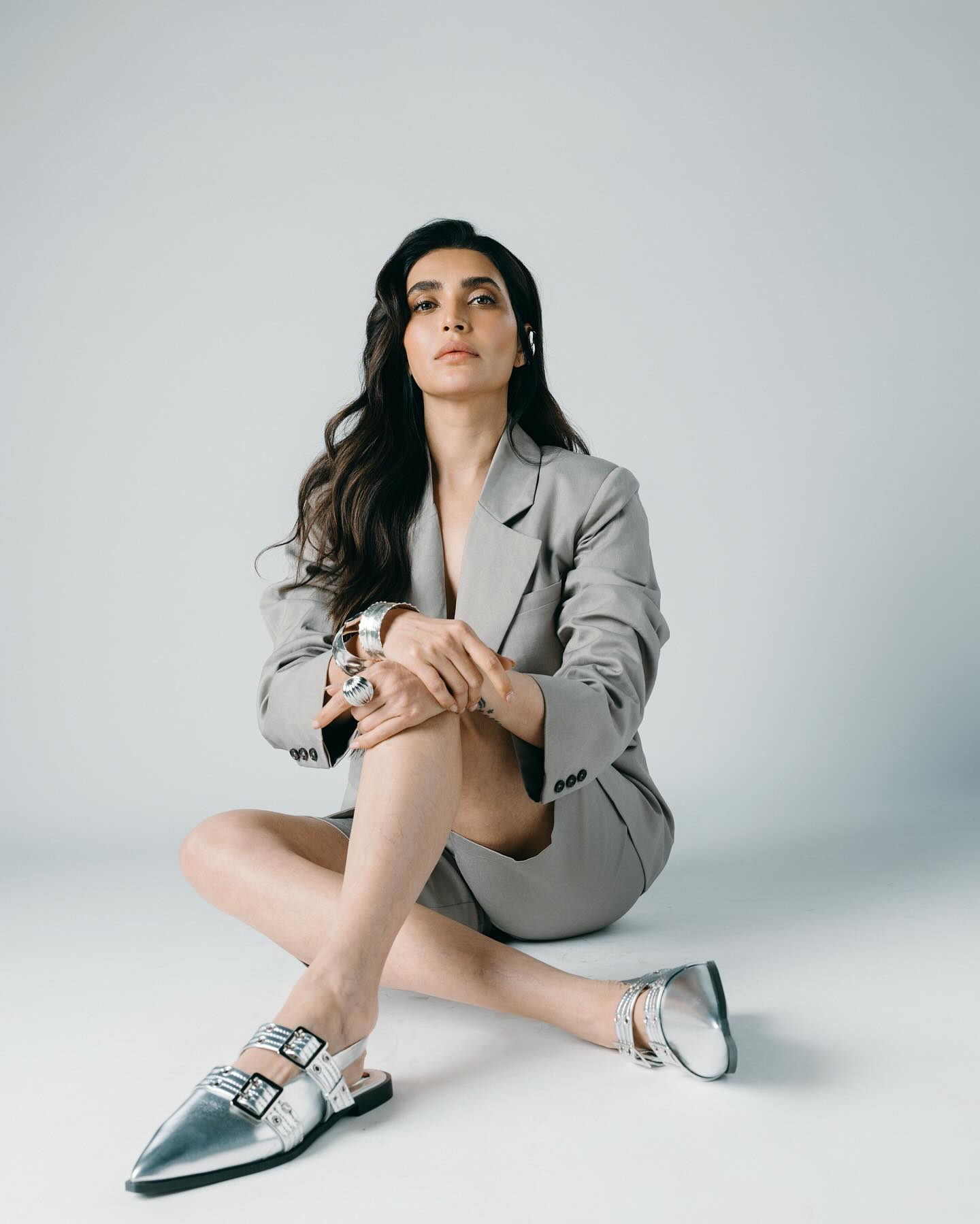 Karishma Tanna Stuns In Fashion-Forward Swipe Gallery