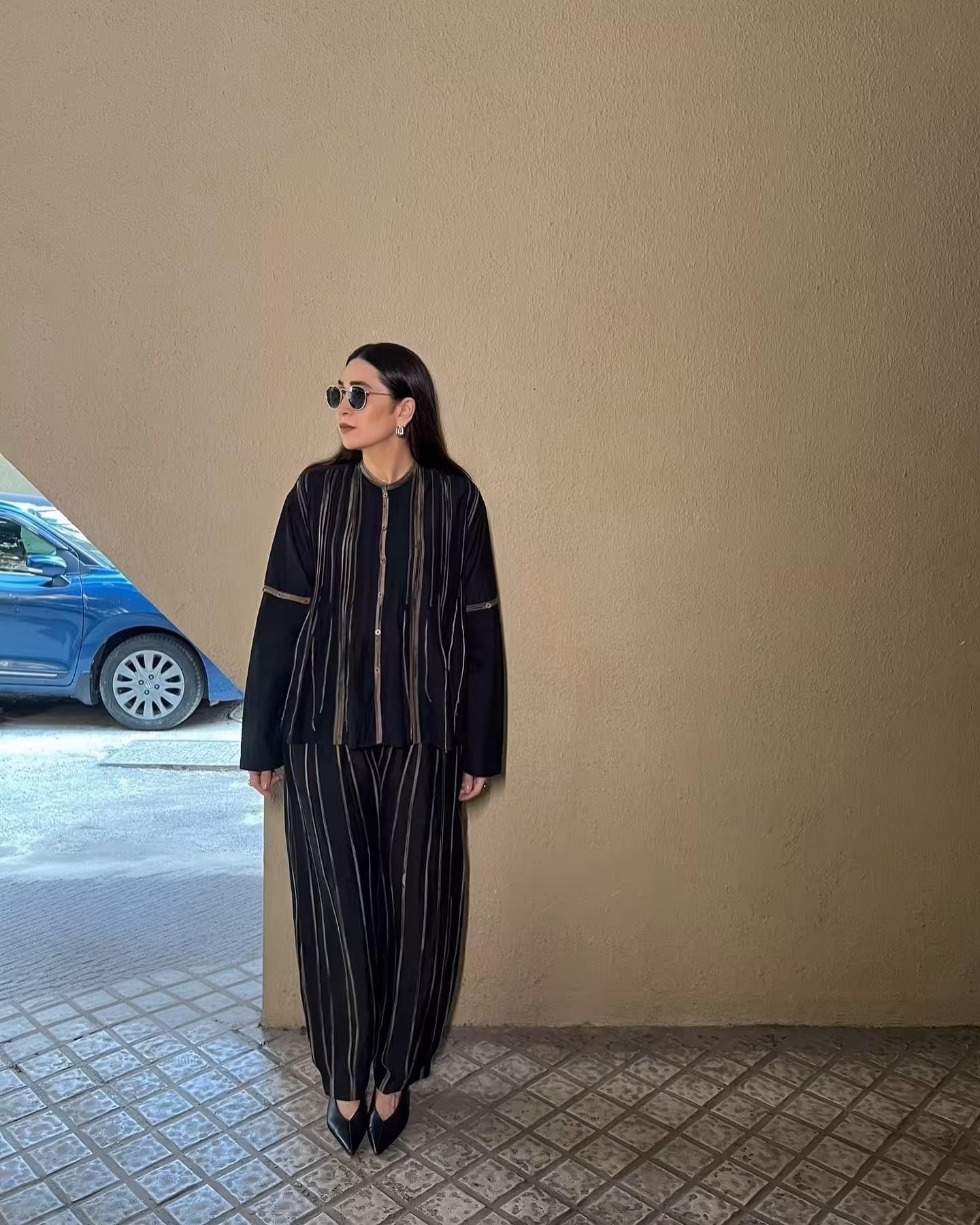 Karisma Kapoor Shares Cozy Moments With Chai And Cheese Toast