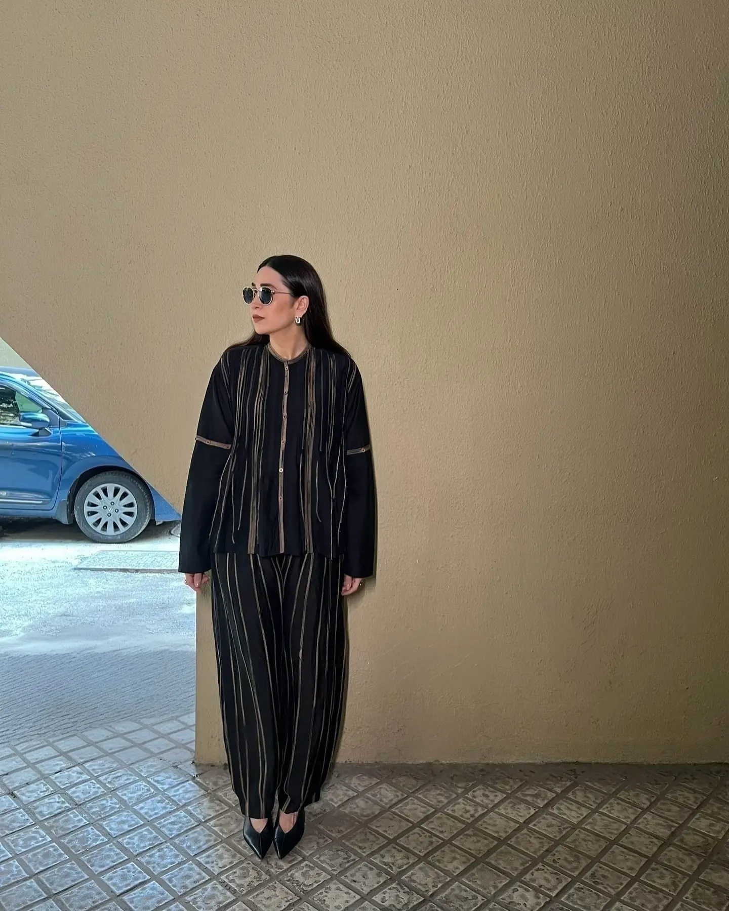Karisma Kapoor Shares Cozy Moments With Chai And Cheese Toast