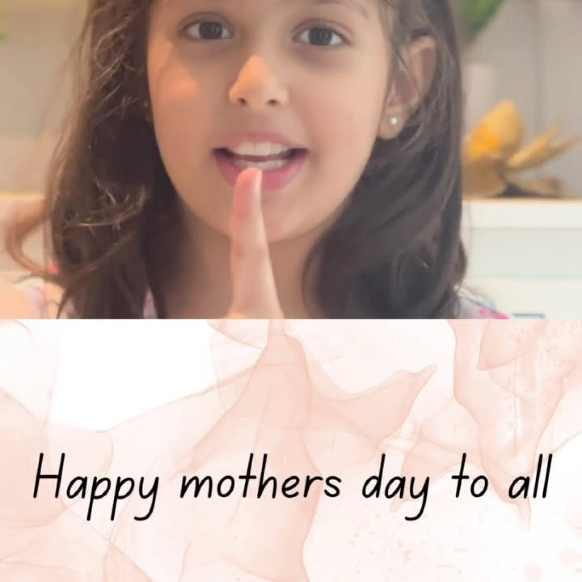 Kashvi Majmundar Celebrates Mother’s Day In Dubai Embracing love, gratitude and a dash of humor in a touching tribute to moms everywhere.!!!