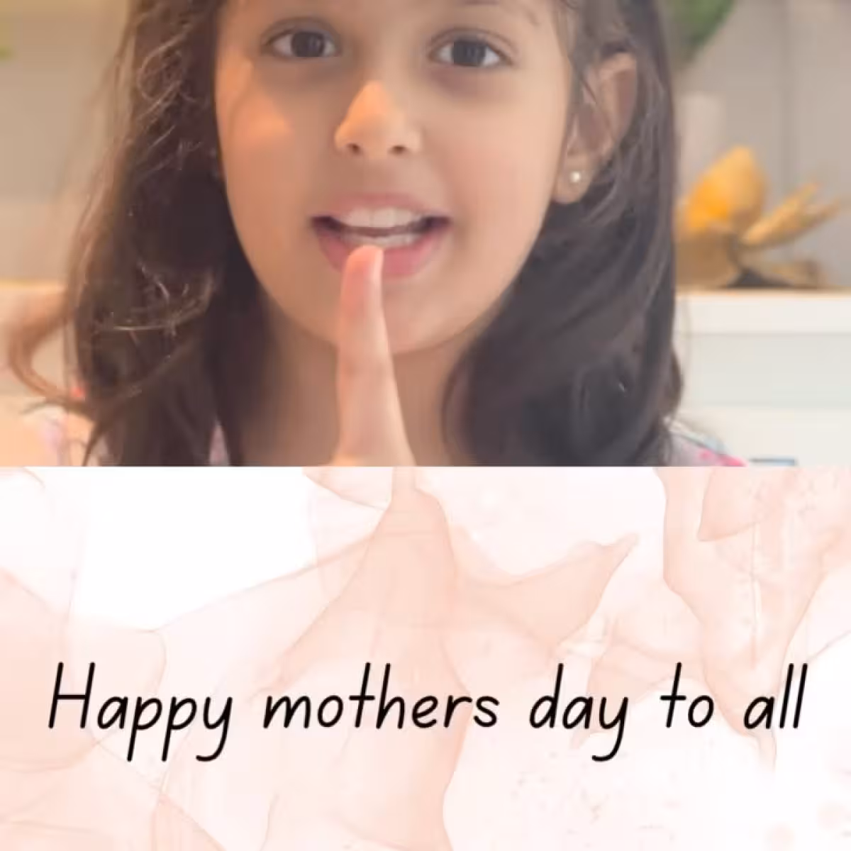 Kashvi Majmundar Celebrates Mother’s Day In Dubai Embracing love, gratitude and a dash of humor in a touching tribute to moms everywhere.!!!
