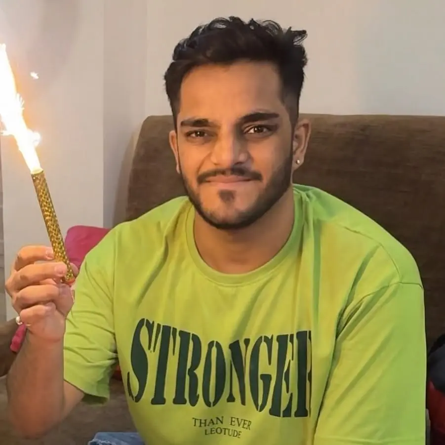 Kate Sharma Mourns Prakash Loss