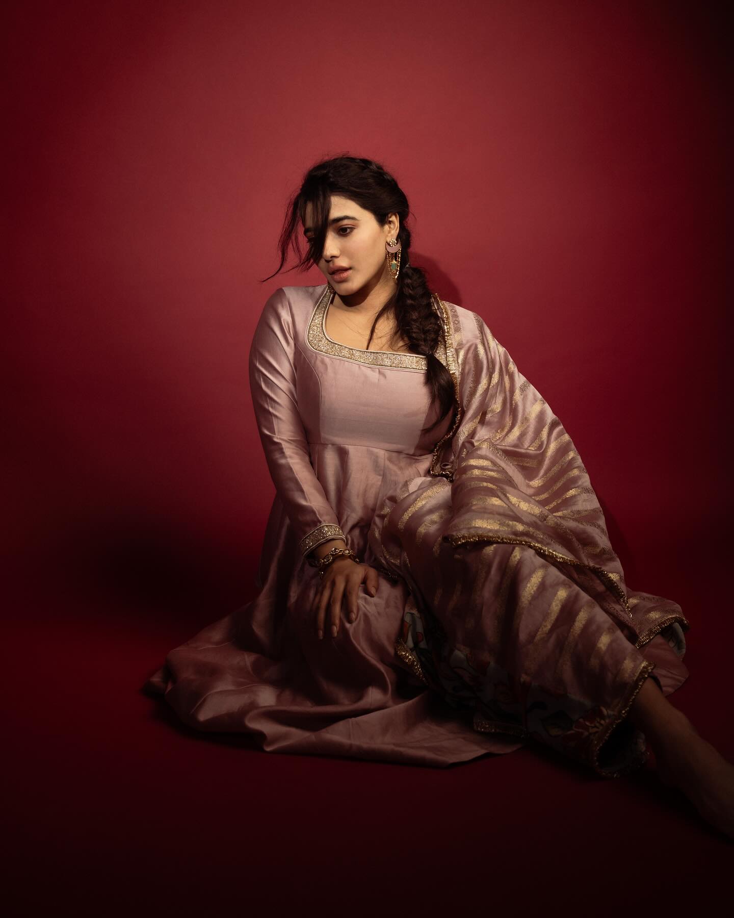 Ketika Dazzles With Chic Style Ketika charms in chic attire with flawless styling and striking accessories exude glamour!