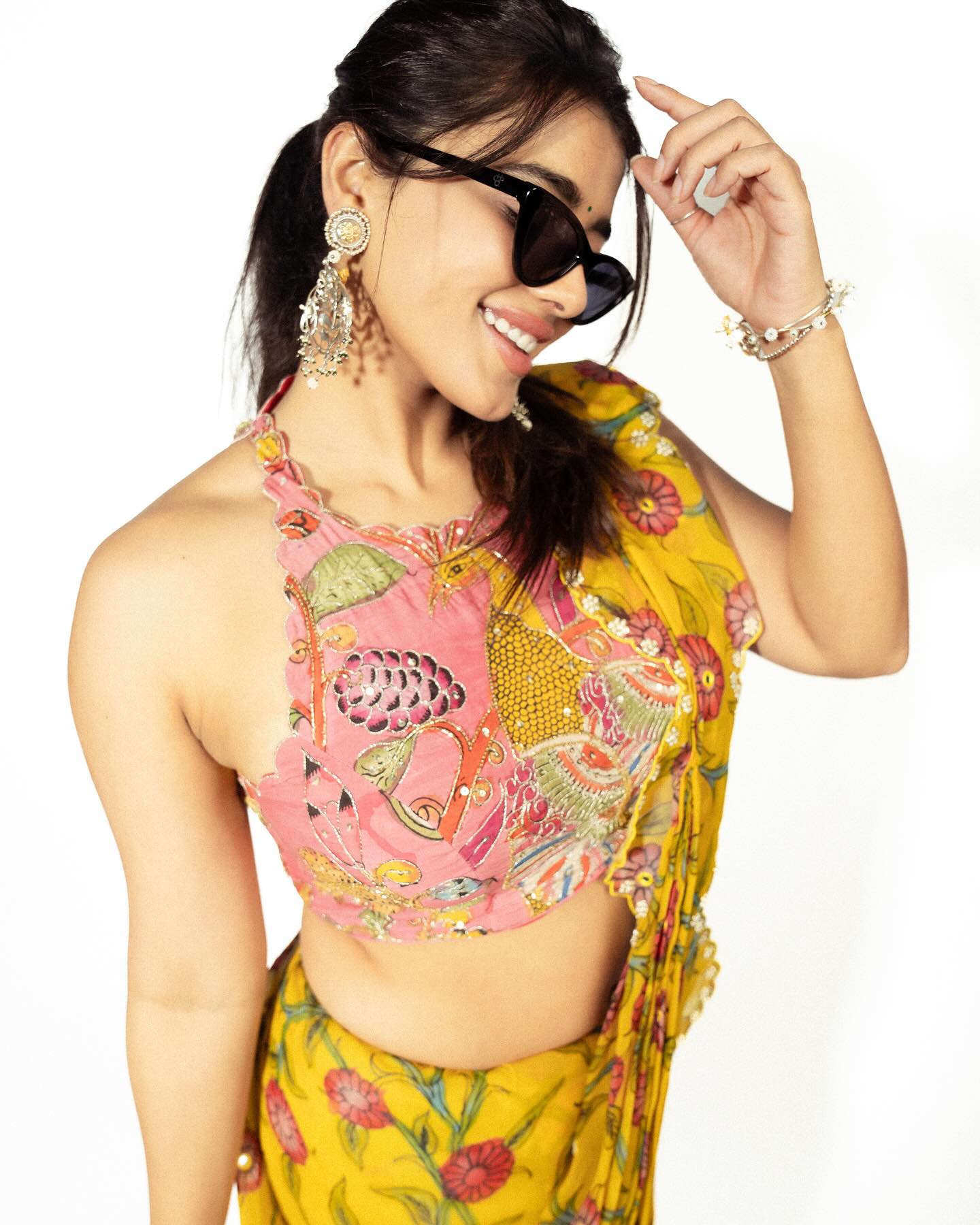 Ketika Sharma Dazzles In 'Single' Movie Promotion