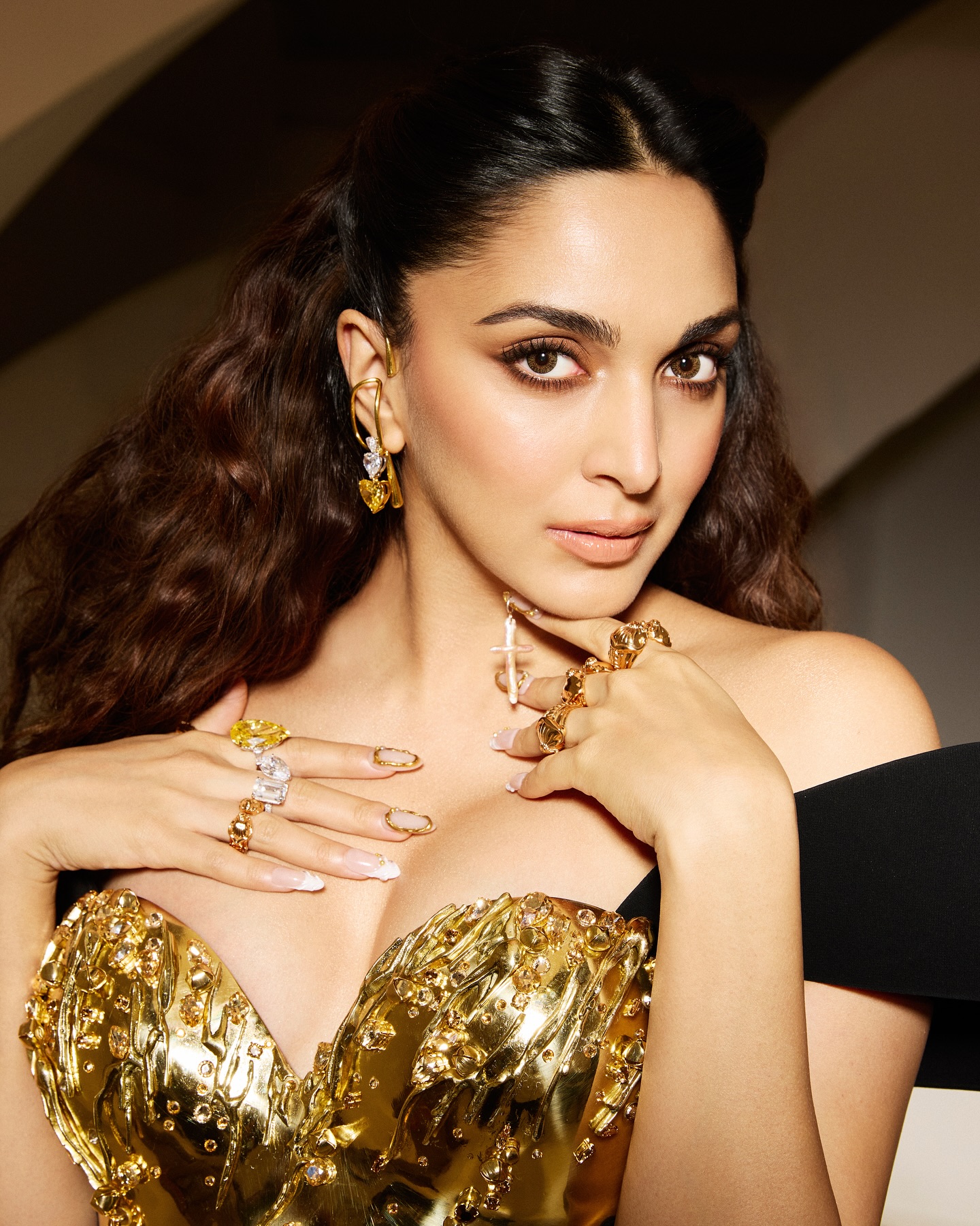 Style meets trends as Kiara debuts a fresh Monday look with effortless elegance - So chic