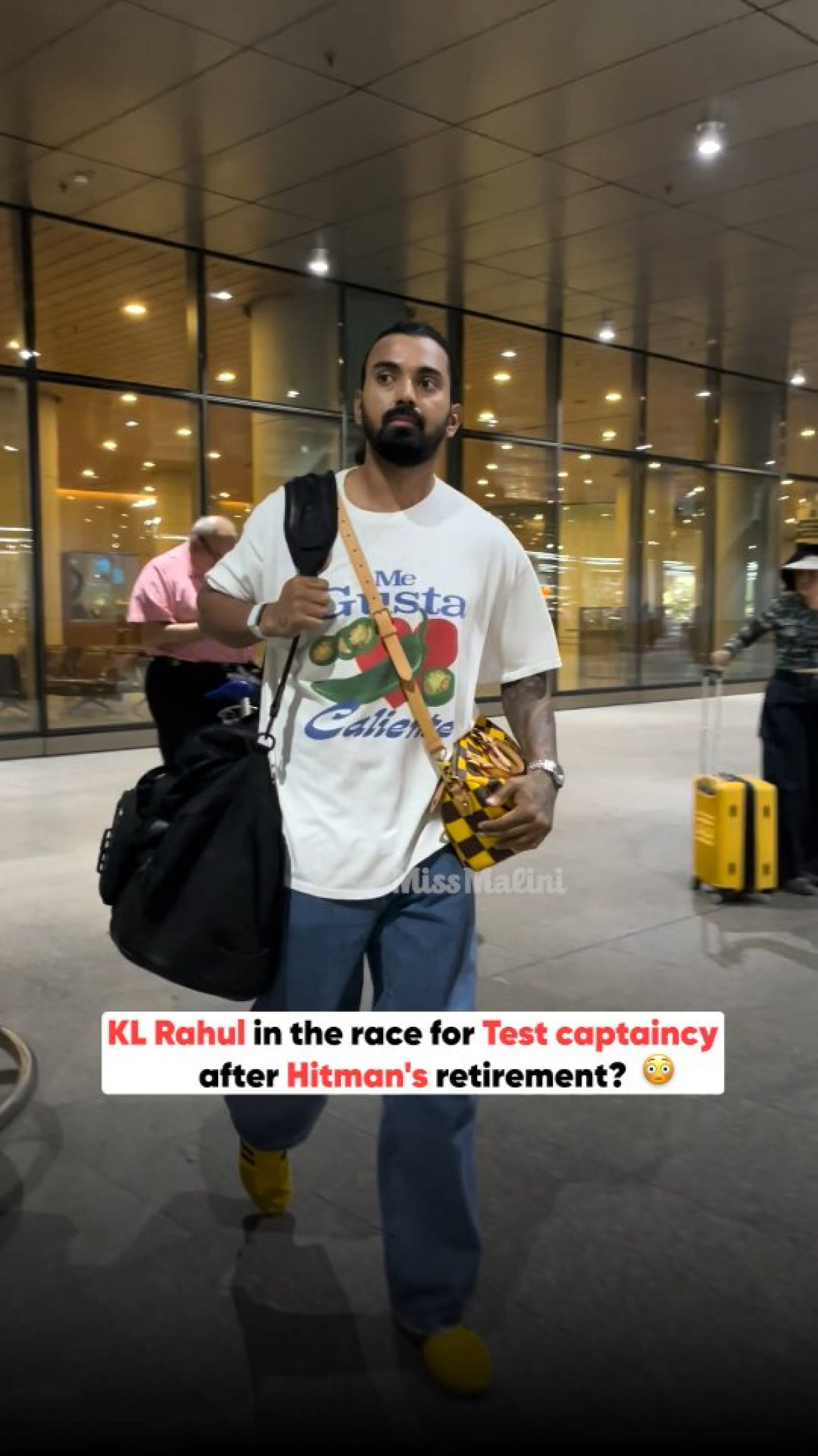 KL Rahul is seen at the airport amid IPL halt, with Rohit's exit stoking captaincy talks!!