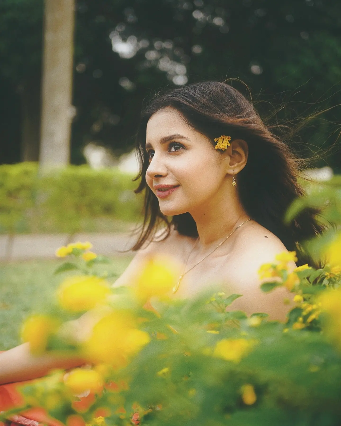 Kolkata Classics: Angana Roy's Floral Fashion Moment