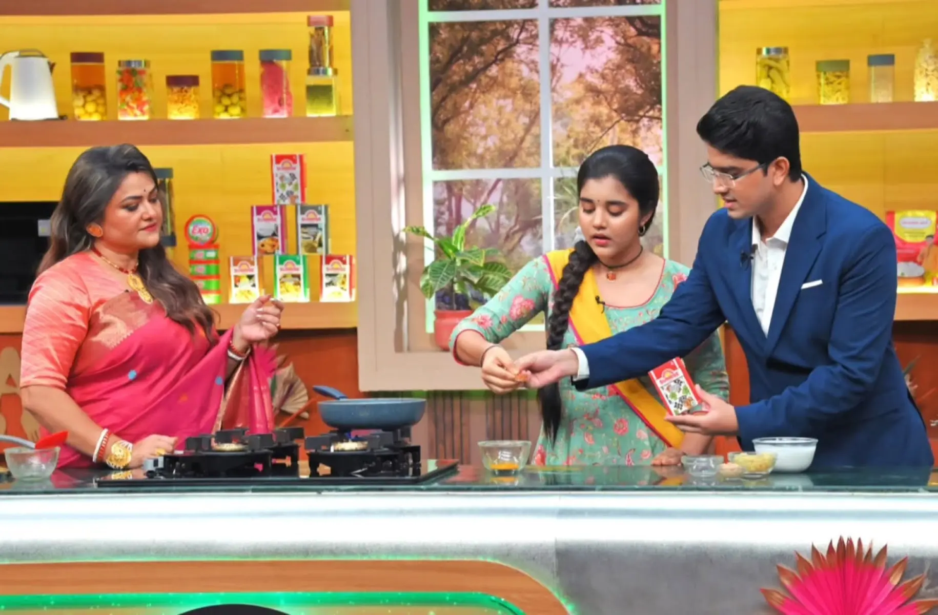 Koneenica Banerjee And Kusum Shine In Bengali Serial Debut Bold new venture on Bengali screens as beloved Koneenica and Kusum captivate audiences!!?