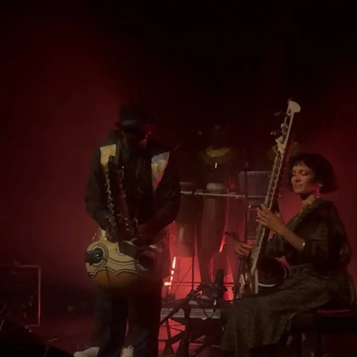 Kora And Sitar Unite On Stage