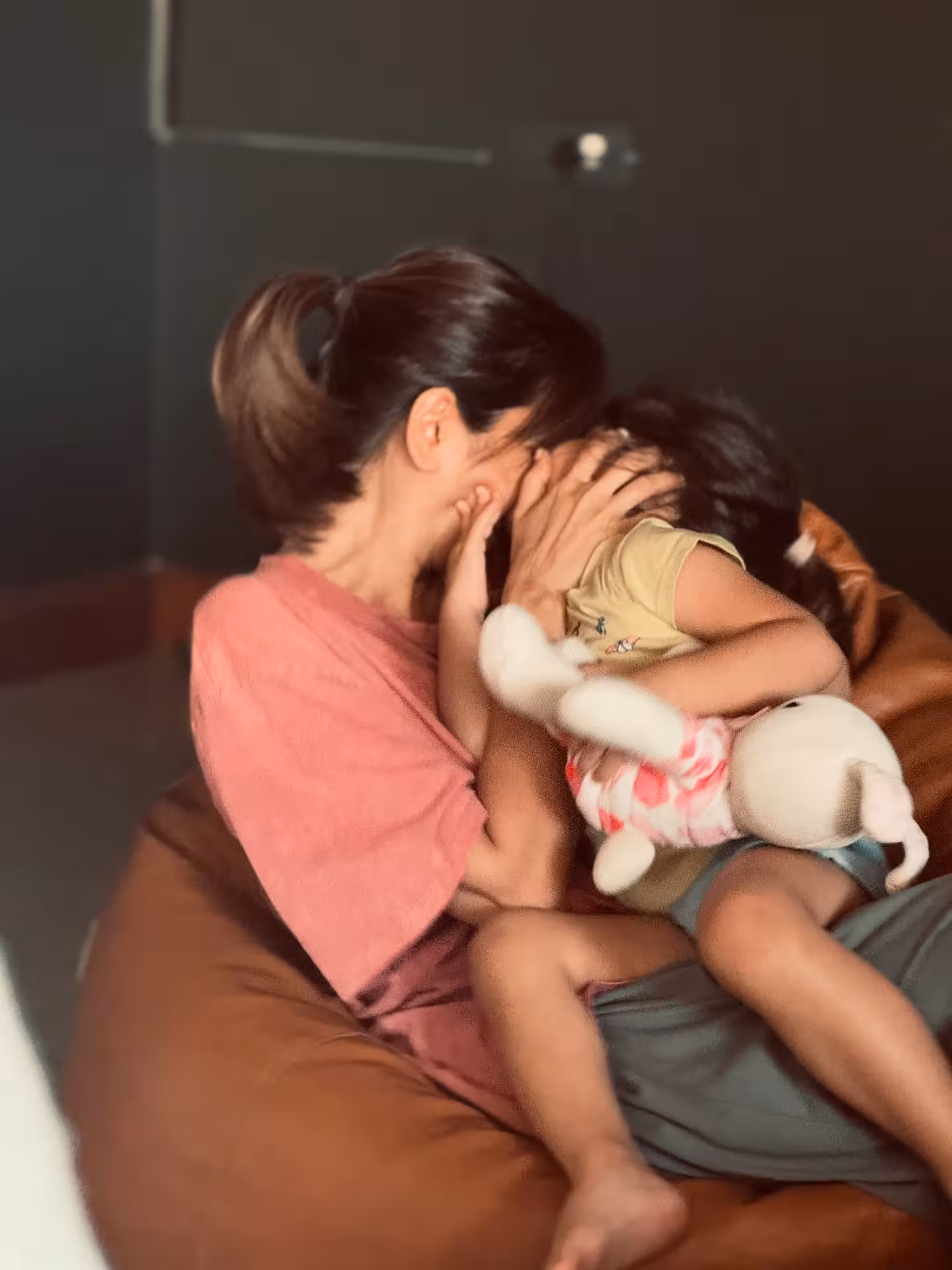 Kriti Kharbanda Celebrates Family Time And Monday Energy
