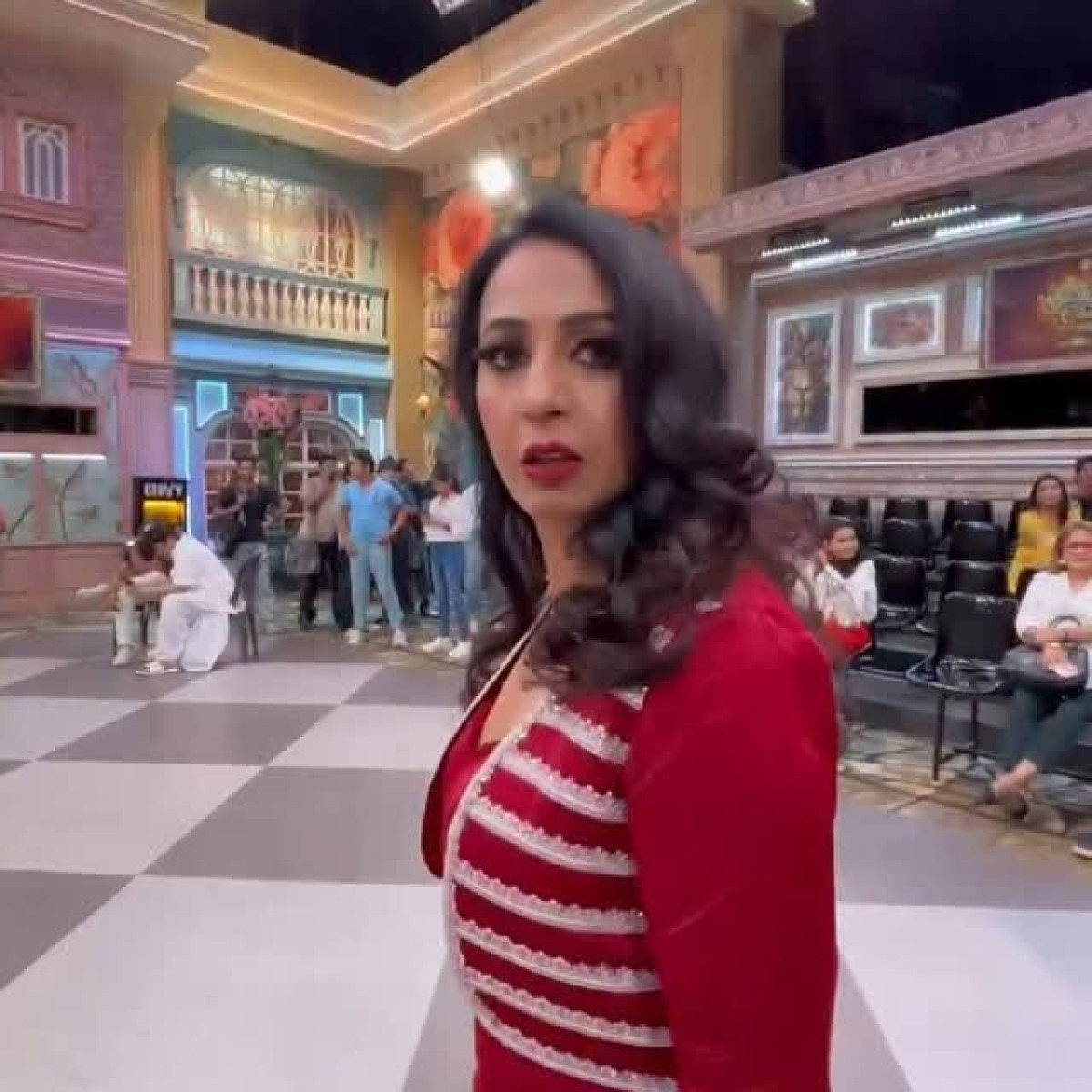 Laughter Chefs Unlimited Entertainment Lights Up Weekend TV Weekend delight: comedy, cooking and star power shine on ColorsTV & JioHotstar nightly.!!!
