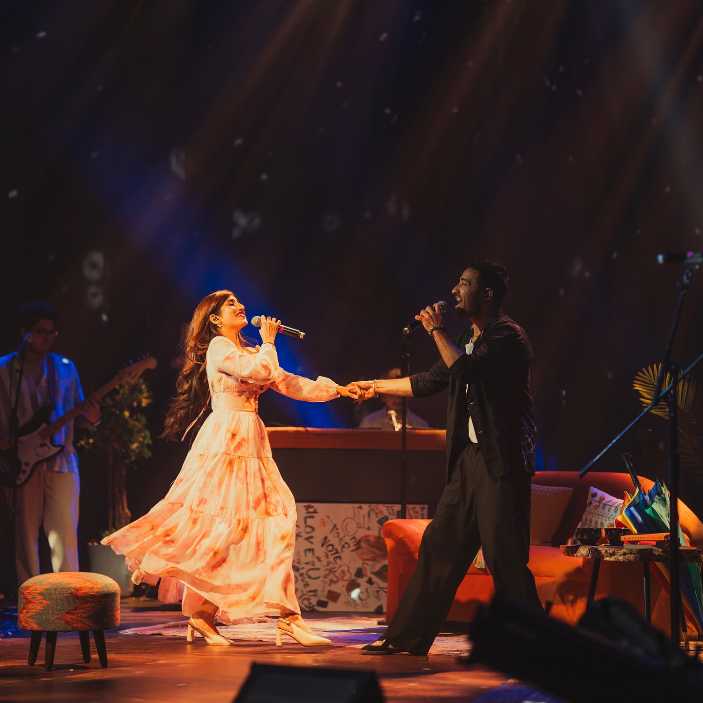 Live Dreams: Akasa Singh Inspires At Concert