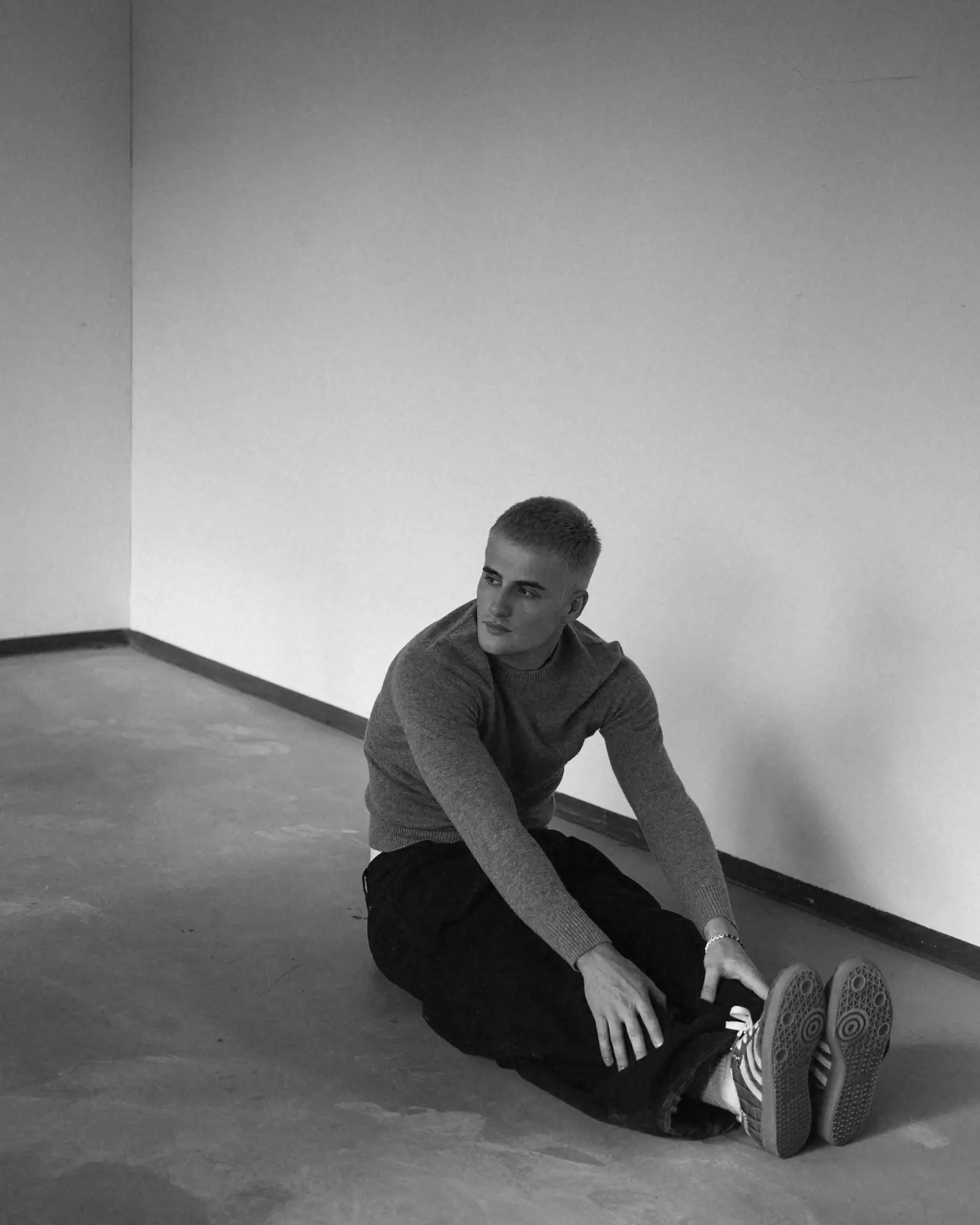 Luis Freitag Leaves Fans in Awe With Candid Shots