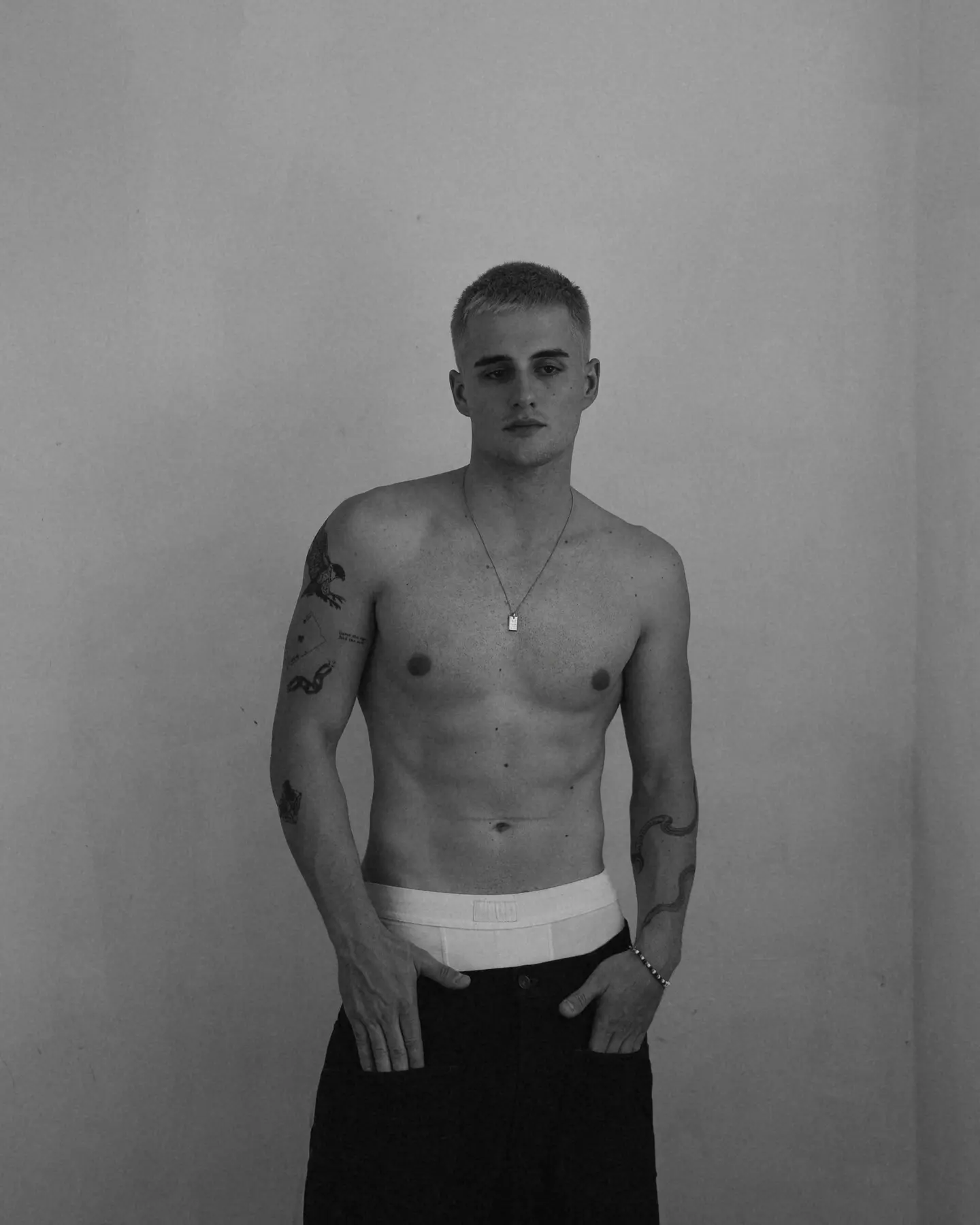 Luis Freitag Leaves Fans in Awe With Candid Shots