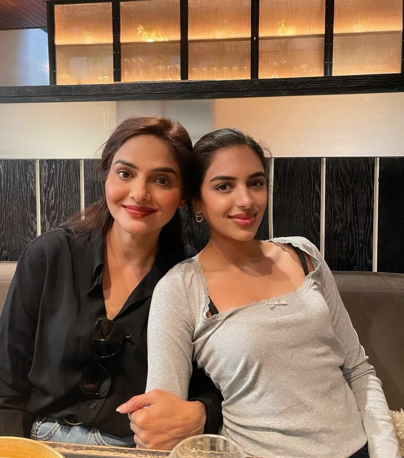 Madhoo Shares Heartfelt Tribute To Keiashahh Veteran actress and cultural icon Madhoo posts a loving nod to @keiashahh on Instagram.!!!