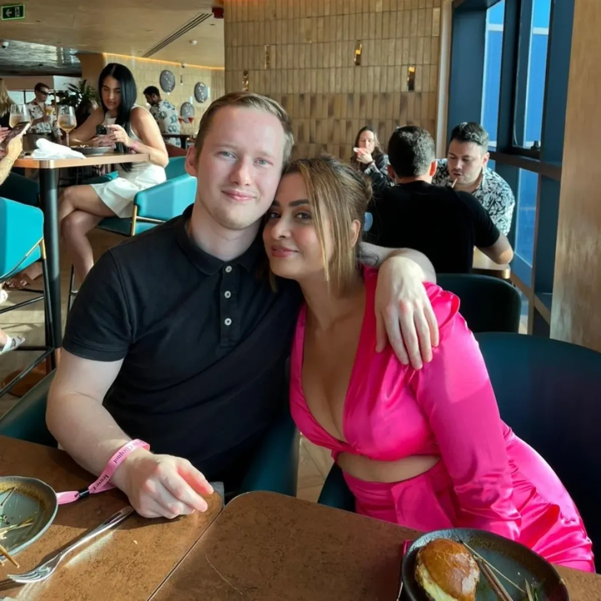 Madhura Naik Stuns Dubai With Bold Instagram Post Celebrity news alert: Madhura Naik and top influencers ignite a dazzling Dubai moment!!!!