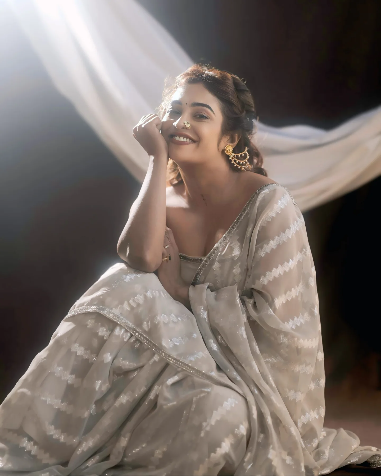 Madhuri Dipankar Fashion Moment Captivates Fans