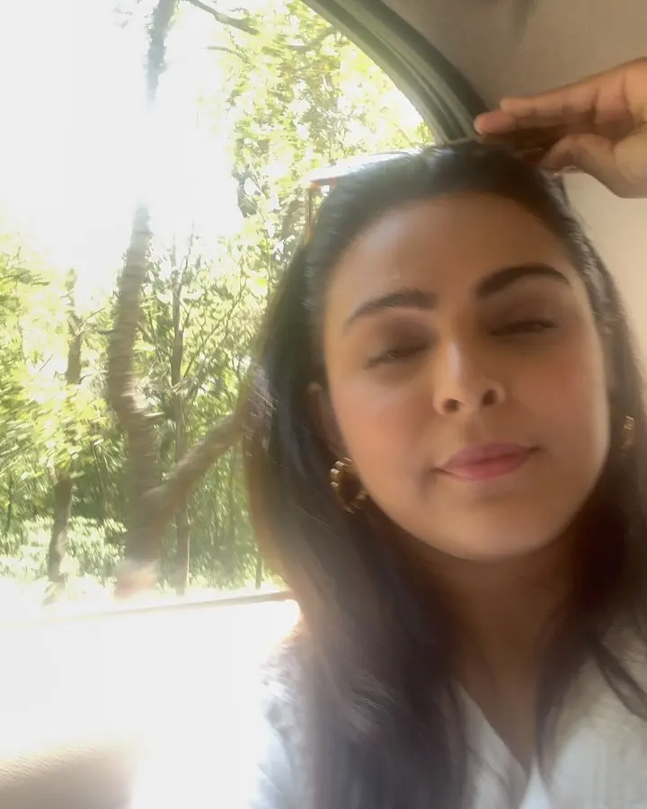 Madhurima Tuli Soars High In Latest Instagram Post
