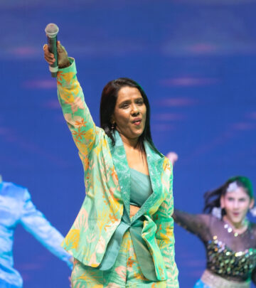 An unforgettable evening as the celebrated singer honors cricket legends with style truly!
