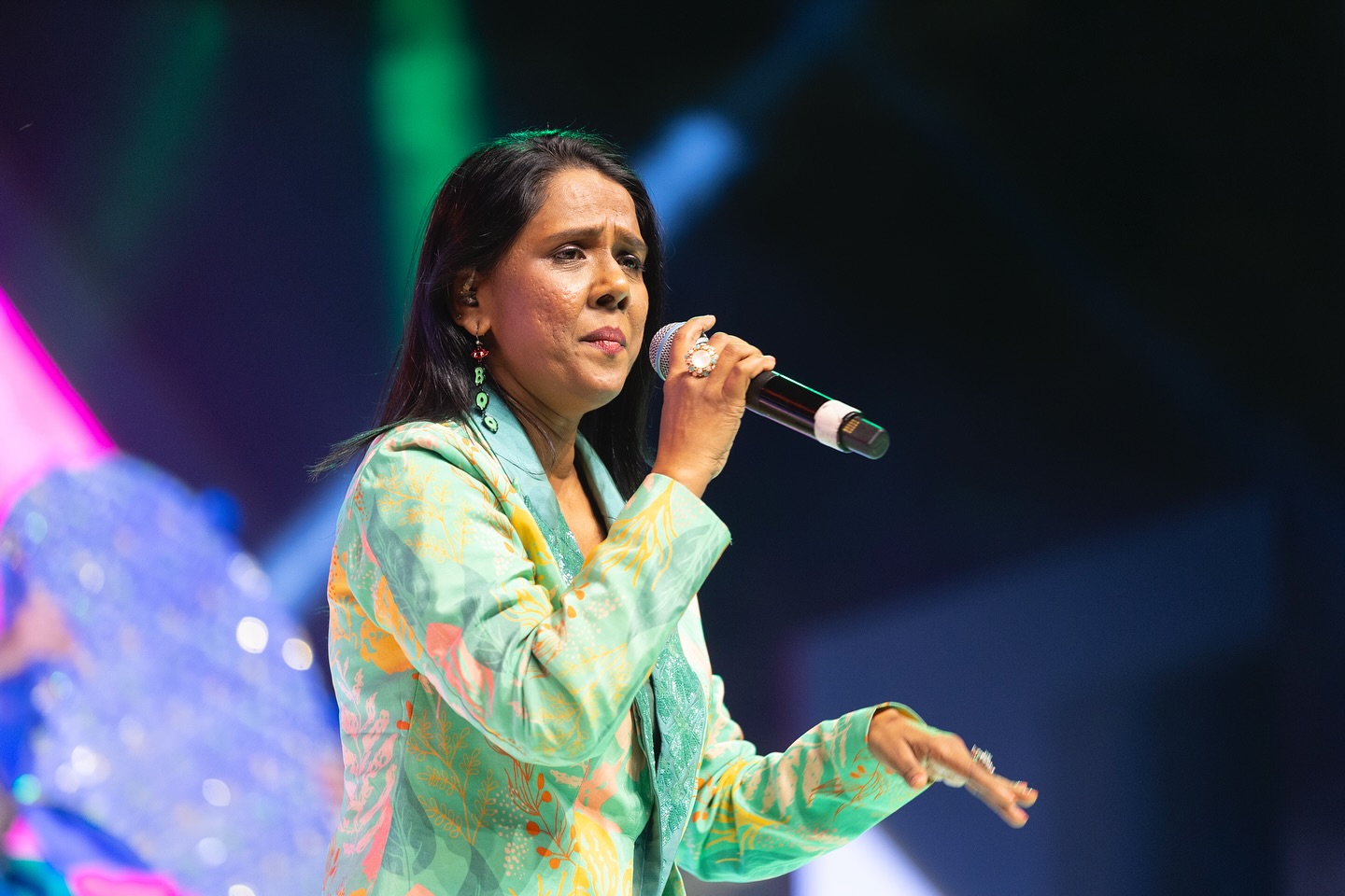 Mahalakshmi Iyer Shines at Maha Vandan Awards